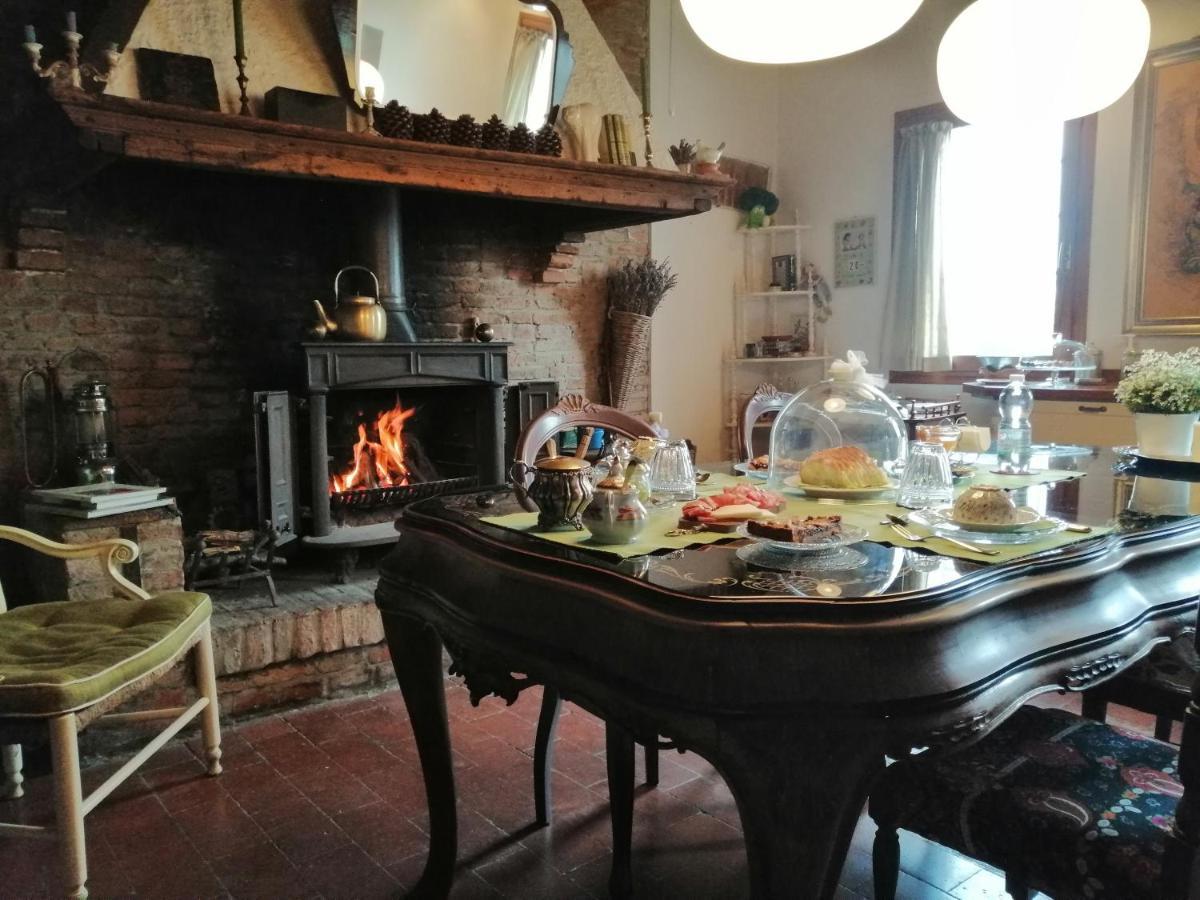 Corte Di Maggio B&B Country House Imola Exteriör bild